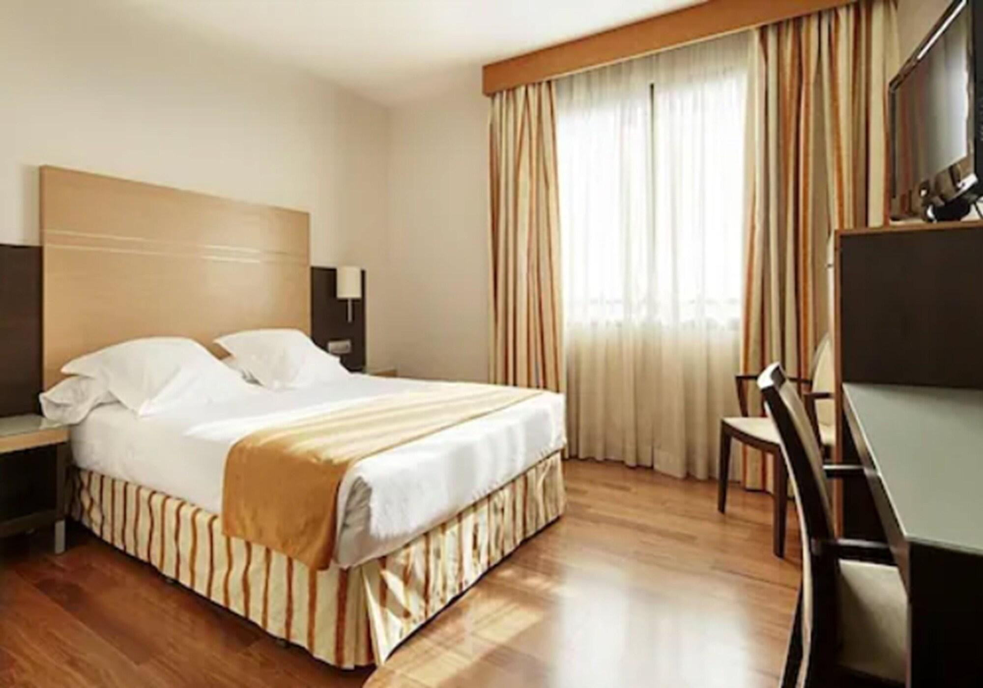 Hotel Blanca De Navarra Pamplona Eksteriør billede