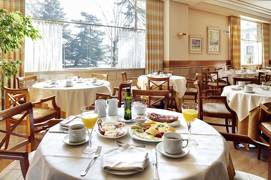 Hotel Blanca De Navarra Pamplona Eksteriør billede