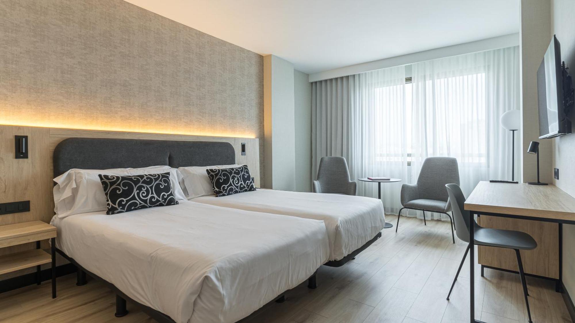 Hotel Blanca De Navarra Pamplona Eksteriør billede