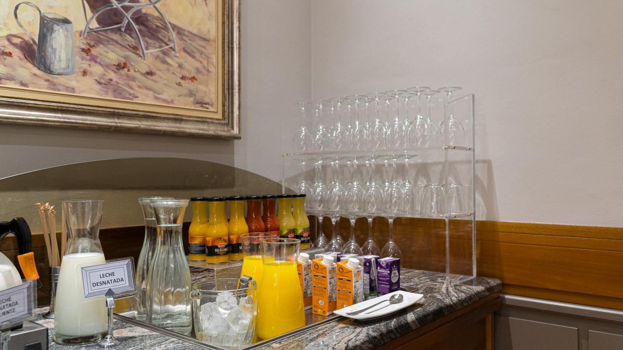 Hotel Blanca De Navarra Pamplona Eksteriør billede