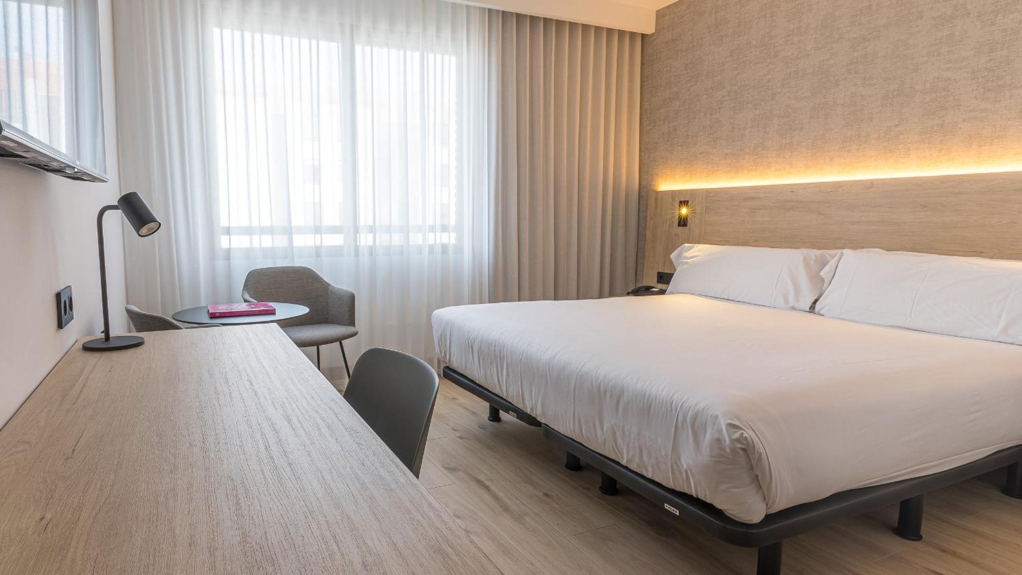 Hotel Blanca De Navarra Pamplona Eksteriør billede