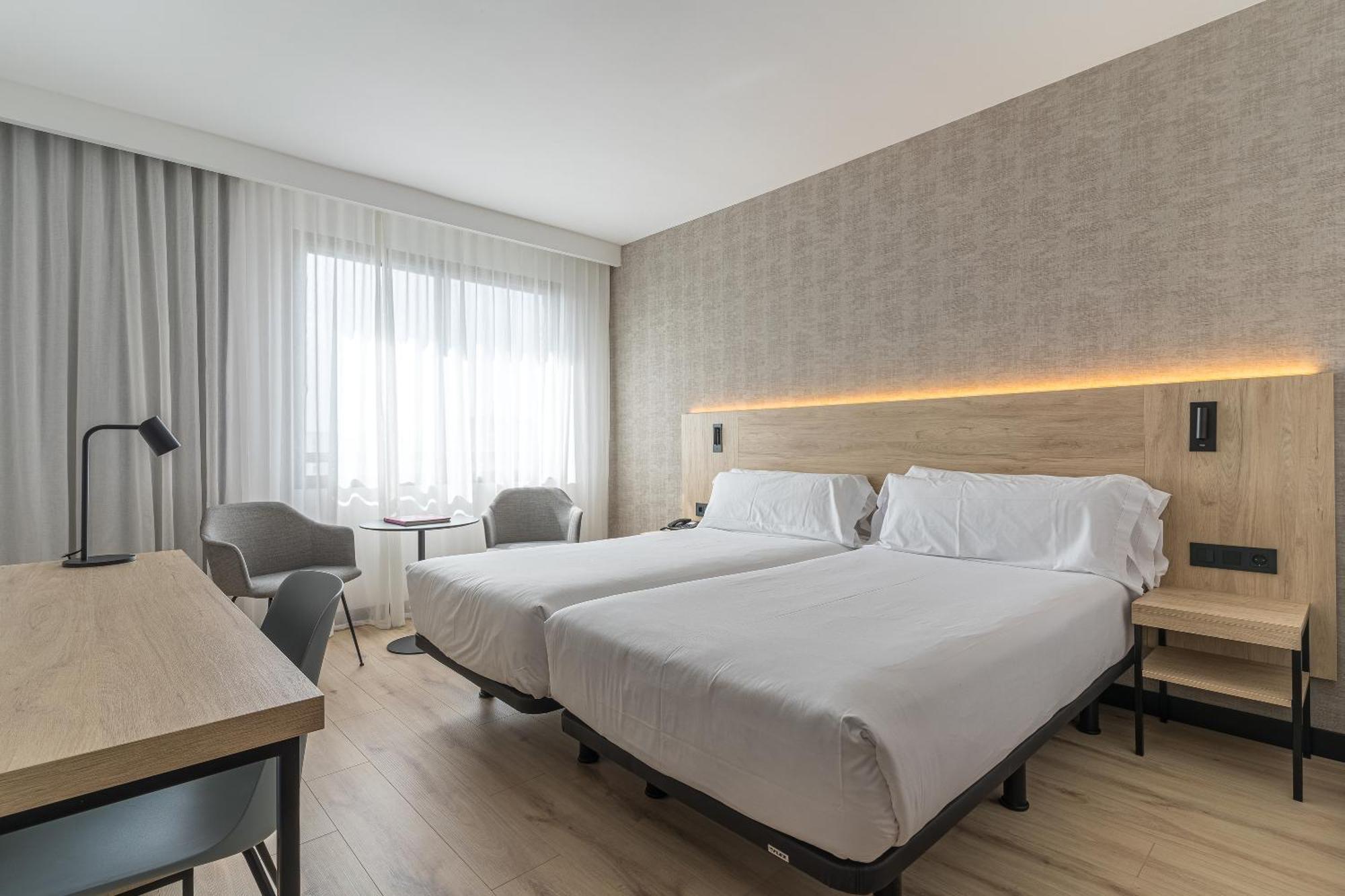 Hotel Blanca De Navarra Pamplona Eksteriør billede